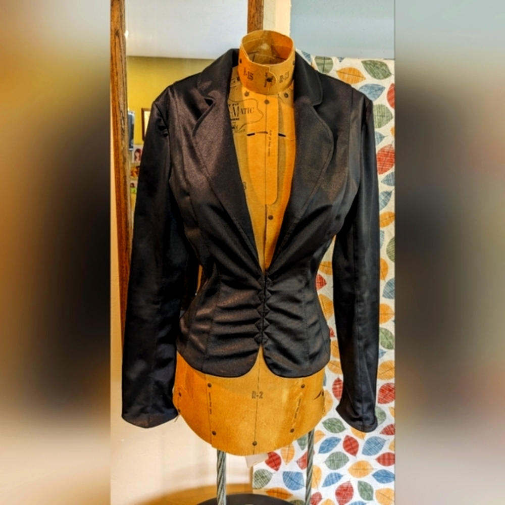 Mark WongNark women's jacket - Picture 2 of 12